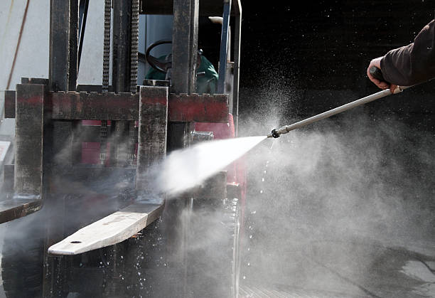 Best Commercial Building Pressure Washing  in Swansea, IL